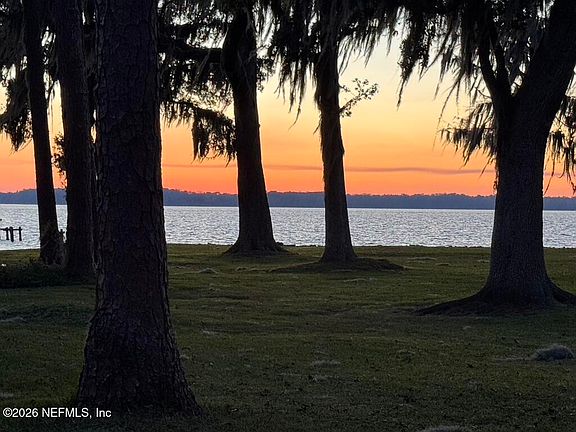 3rd image of 8337 COLEE COVE Road