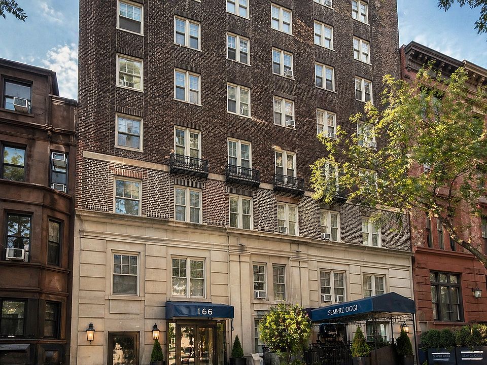 2nd image of 166 W 75th St APT 1209