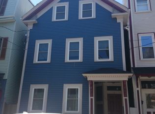 247 W 5th St, Boston, MA 02127