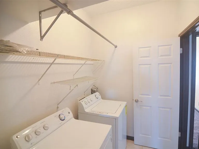 16402 Malden Dr — Photo 24