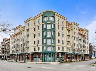 11004 NE 11th St #PENTHOUSE 604, Bellevue, WA