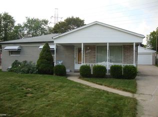31419 Blair Dr, Warren, MI 48092