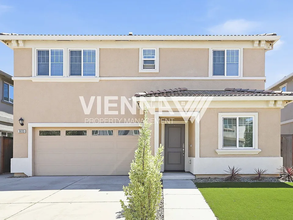 3033 Welton Cir