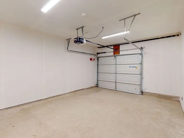 1001 Doubles Dr — Photo 6
