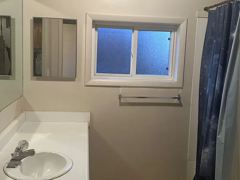 323 Covert Ln — Photo 6