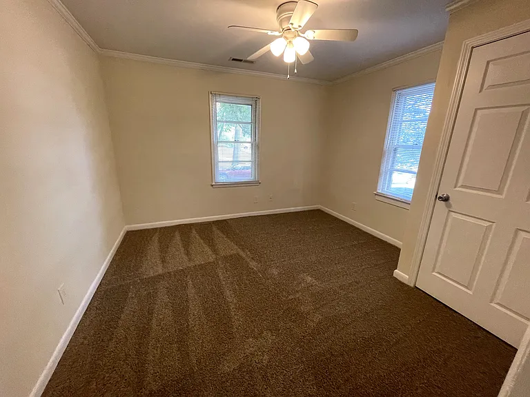 313 Georgia Dr — Photo 10
