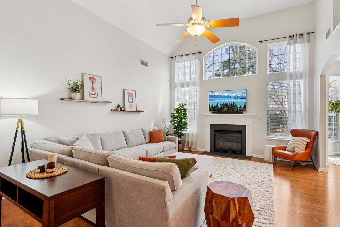 Centerview Ln-S0212-008.jpg