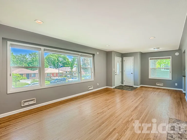 5728 Xerxes Ave S — Photo 14