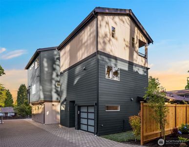 9047 Dibble Avenue NW #B, Seattle, WA, 98117