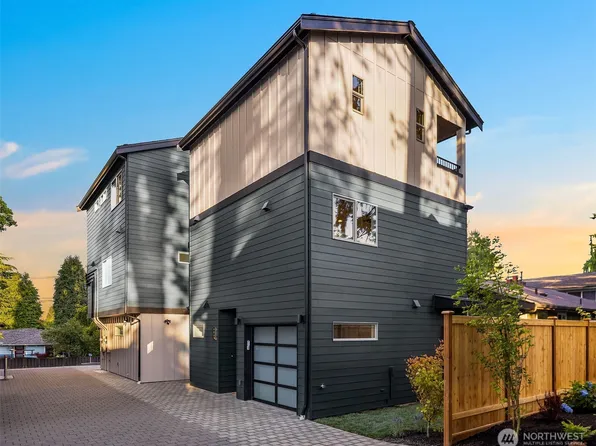 9047 Dibble Avenue NW #B, Seattle, WA 98117