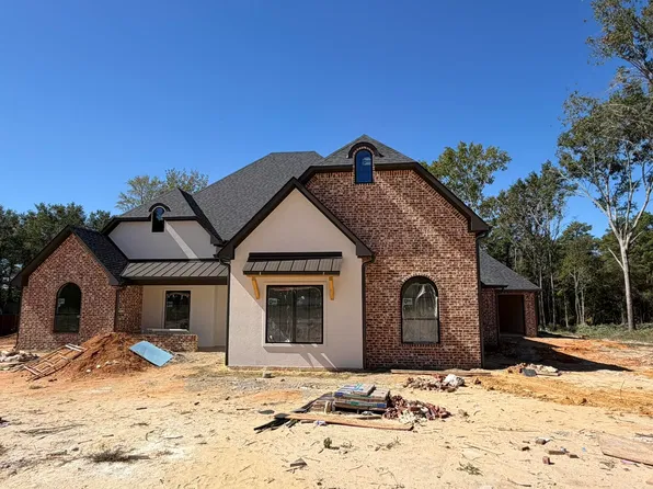 145 Thorn Briar Trl, Longview, TX 75602