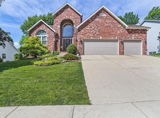 206 Valley View Dr, Edwardsville, IL 62025
