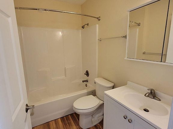 5th image of 3316 Hickman Rd