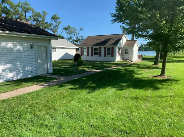 1000 Lakeview Dr, Brooklyn, MI 49230