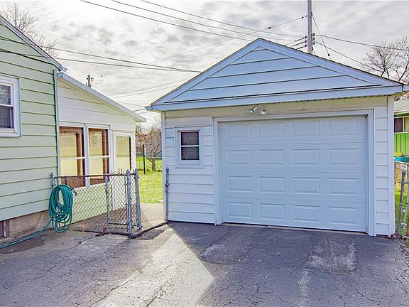 4th image of 62 Jesella Dr