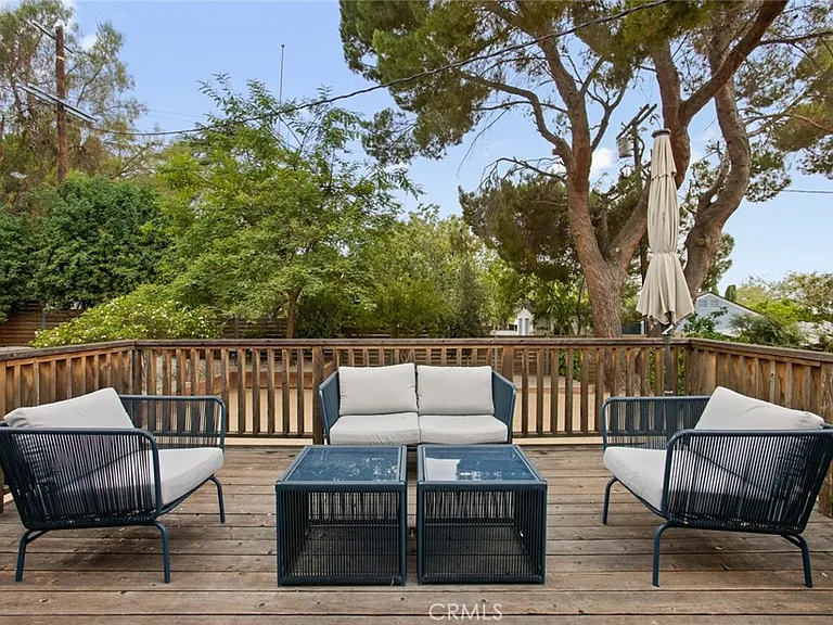 10215 Eldora Ave — Photo 7