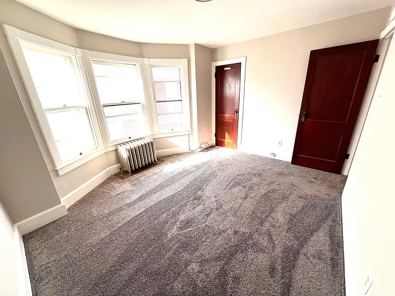 143 E Elm St #2 — Photo 7