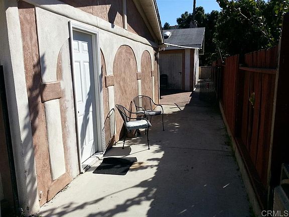 3rd image of 3734 Peach Blossom St