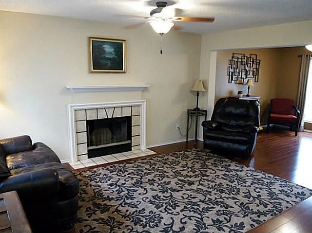 1st image of 4649 Feathercrest Dr