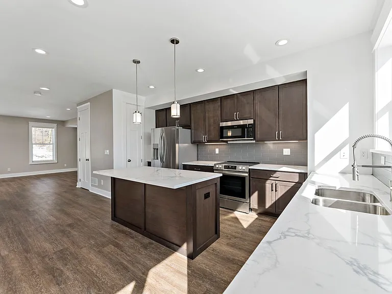 1841 Chessland St — Photo 12