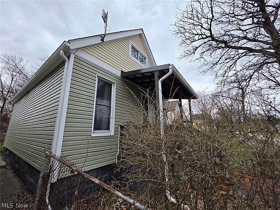 4th image of 7104 Colfax Rd