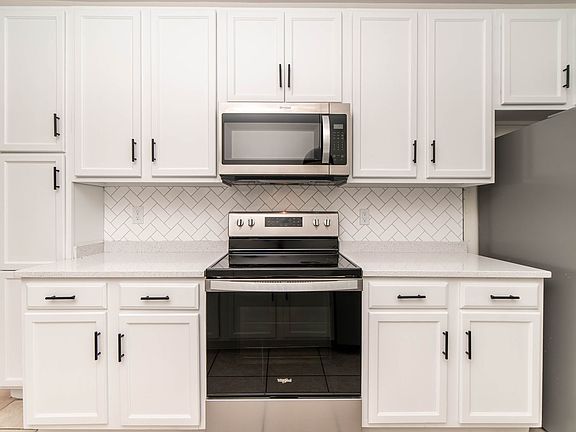 4th image of 2211 Pretty Lake Ave Unit 103