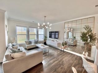 720 Little Bluestem Dr, Lake Wylie, SC 29710