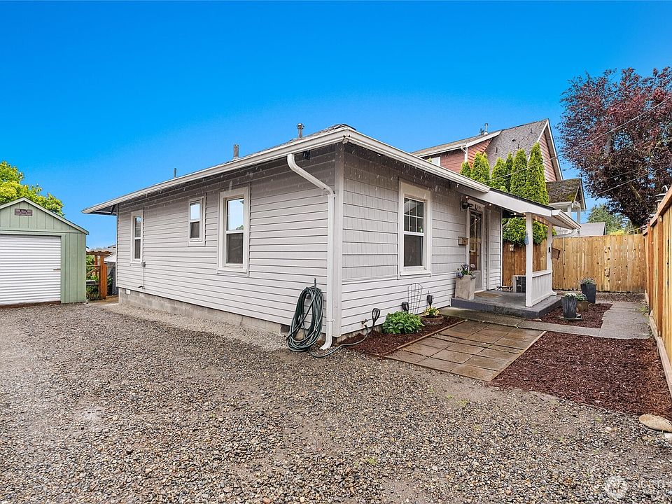 1st image of 3561 E M Street