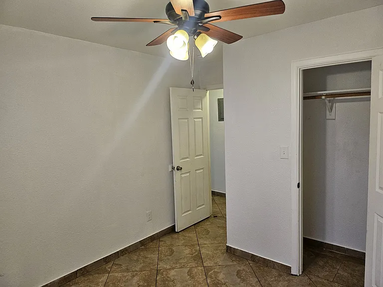 4003 E Moreland St #2 — Photo 18