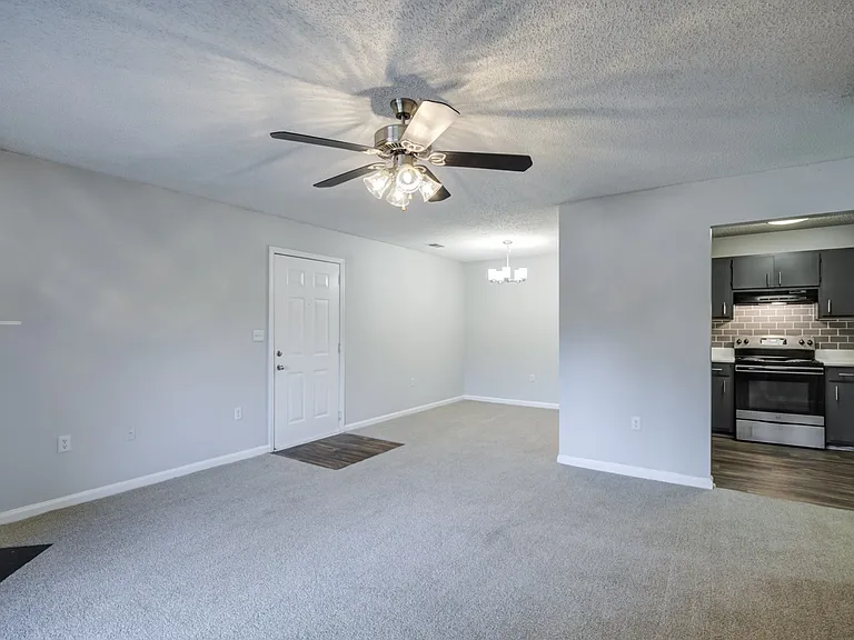 Southland Station Apartments — Photo 4