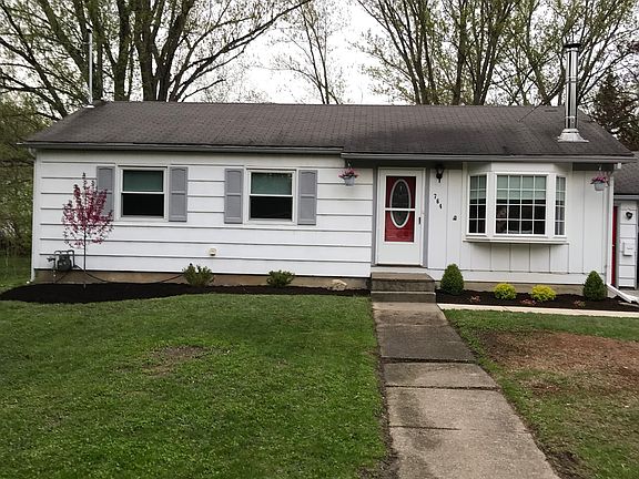 3rd image of 764 Martin Dr