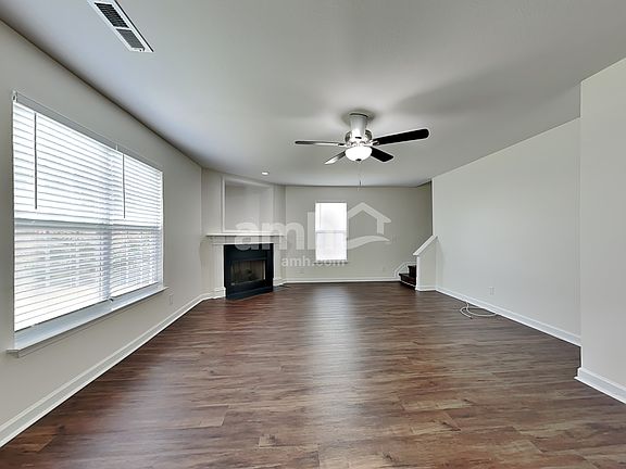 5th image of 917 Peachtree Meadows Cir