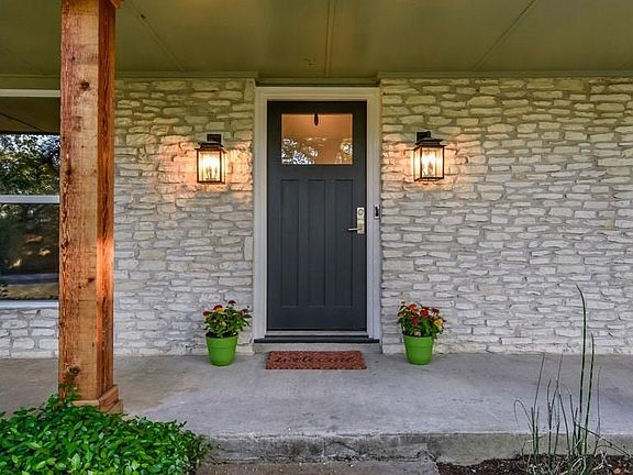 4th image of 1019 Hermitage Dr
