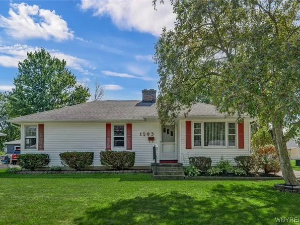 1583 Master St, North Tonawanda, NY 14120