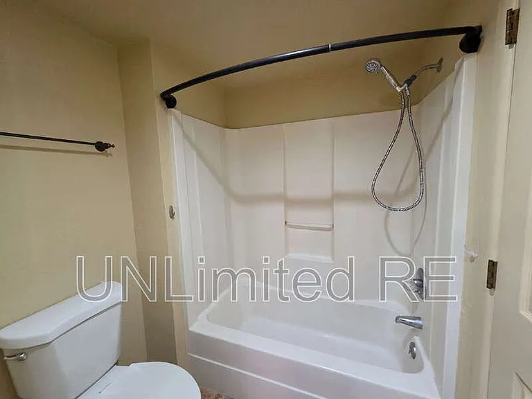 355 Canyon Diablo Rd — Photo 16
