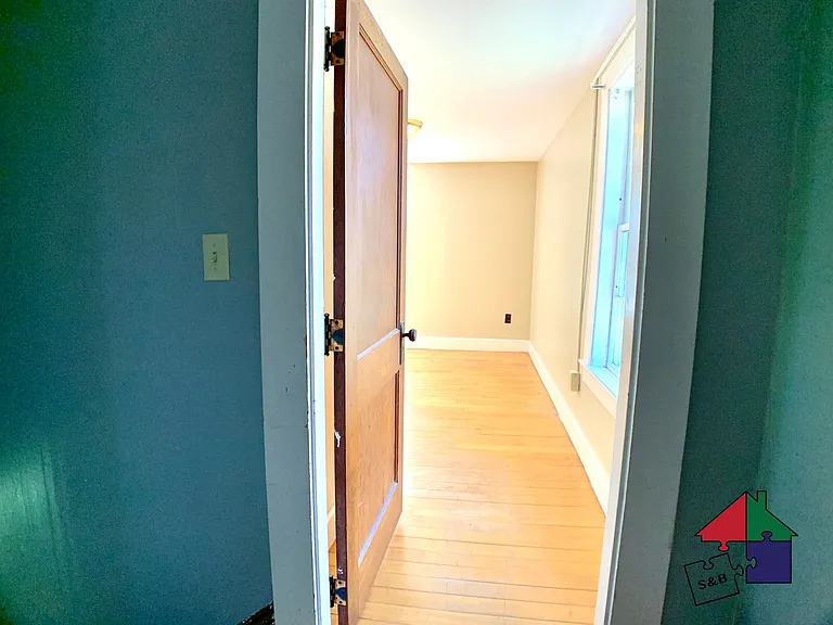 102 Northfield St — Photo 17