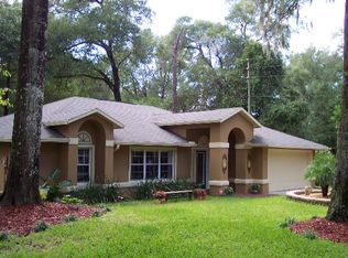 450 Secluded Oaks Trl, Deland, FL 32724