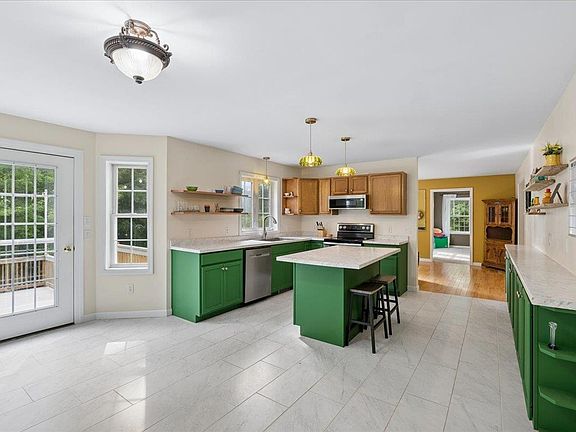 5th image of 11 Hedman Lane