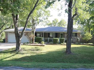 2137 W Berry St, Fayetteville, AR 72701