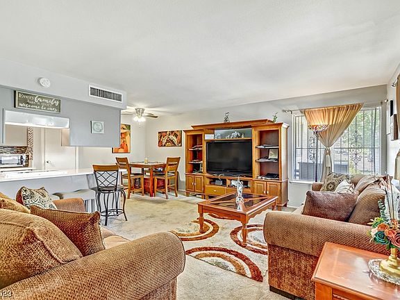 3rd image of 1433 Elizabeth Ave Unit 3