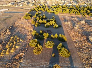 2 Robnett Rd, Waxahachie, TX 75165