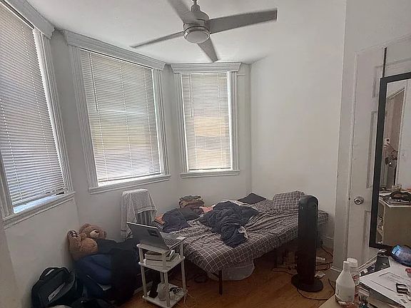 3rd image of 149 Park Dr APT 1R