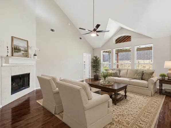 1709 Sunflower Dr, Corinth, TX 76210