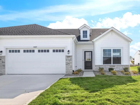 10407 Iowa St, Crown Point, IN 46307