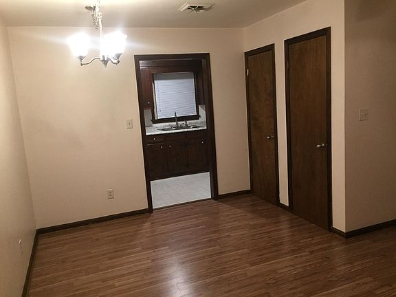 2nd image of 401 Plainfield Ave
