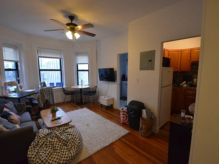 69 Gainsborough St #8 — Photo 4