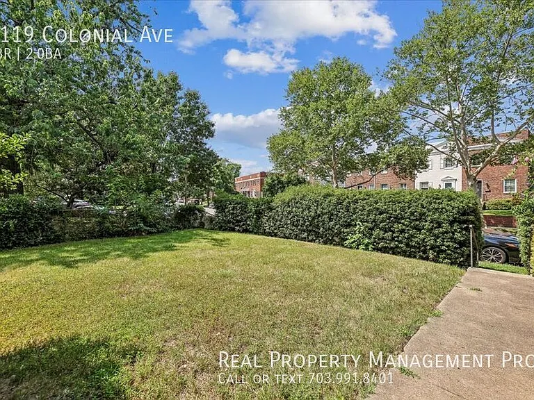 1119 Colonial Ave — Photo 5