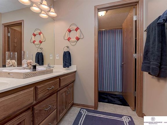 4th image of 2231 Crystal Creek Dr
