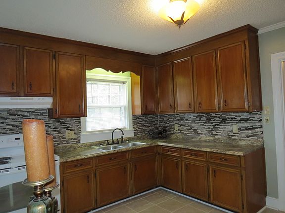 5th image of 506 S Pineview Ave