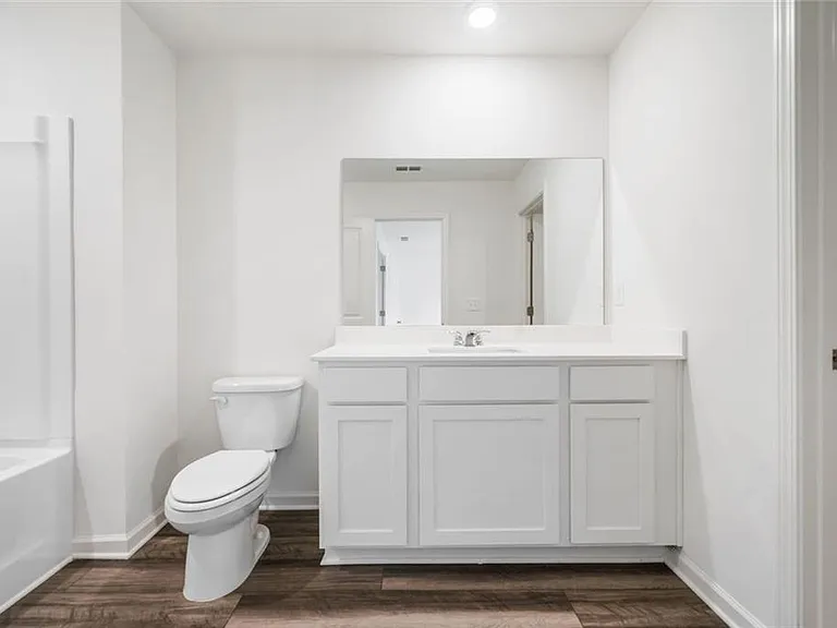 602 Jervis Way — Photo 36